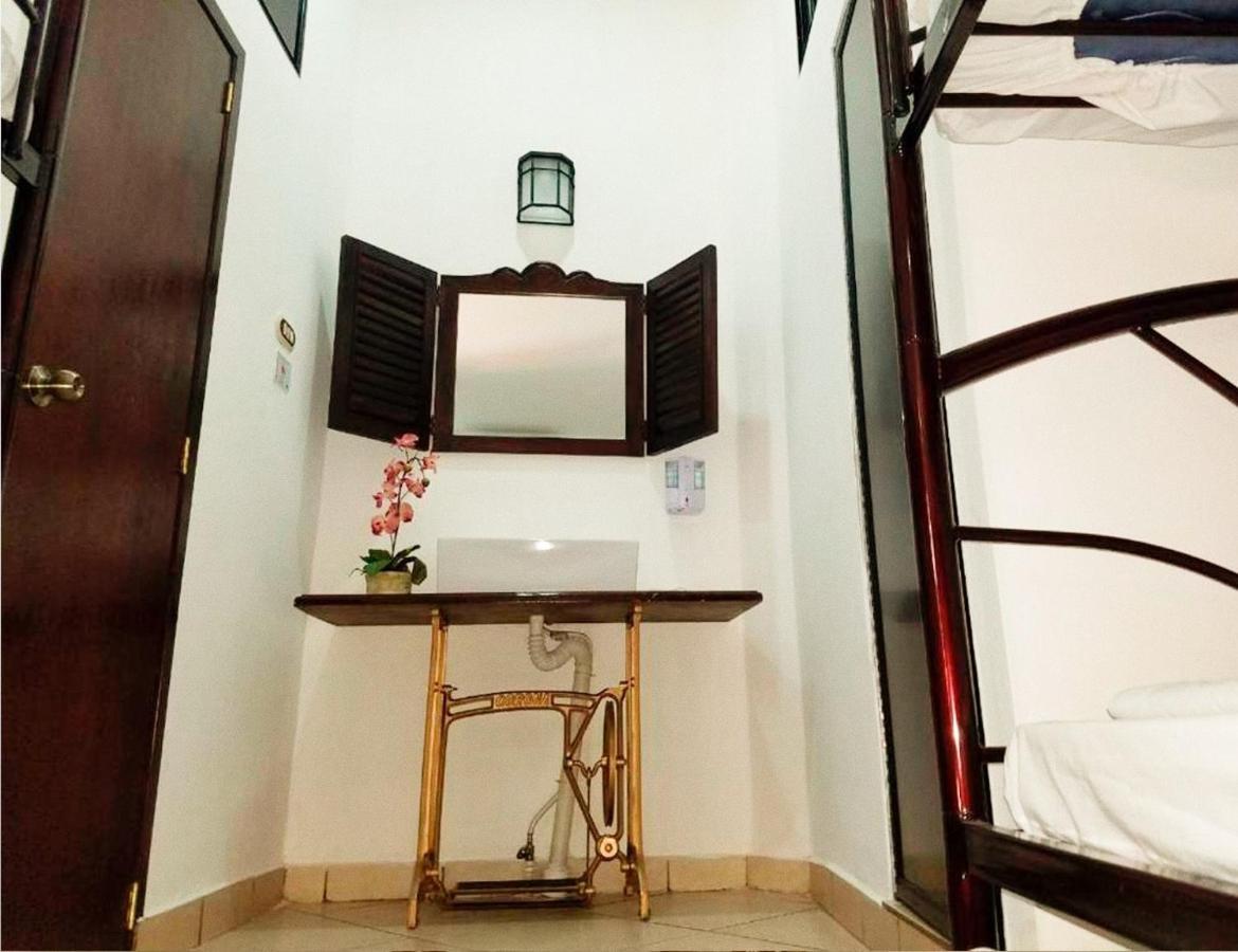 Hostal Las Puertas Santa Ana Zewnętrze zdjęcie