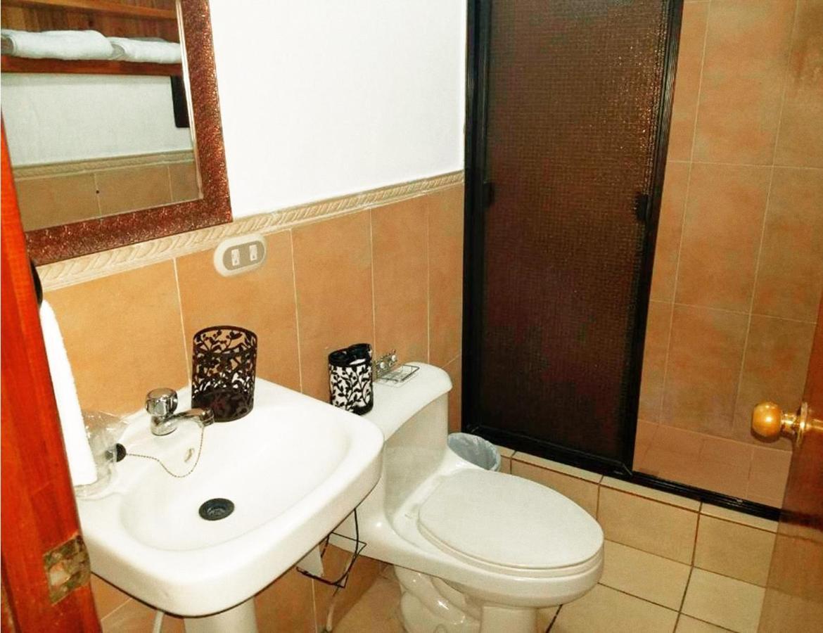 Hostal Las Puertas Santa Ana Zewnętrze zdjęcie