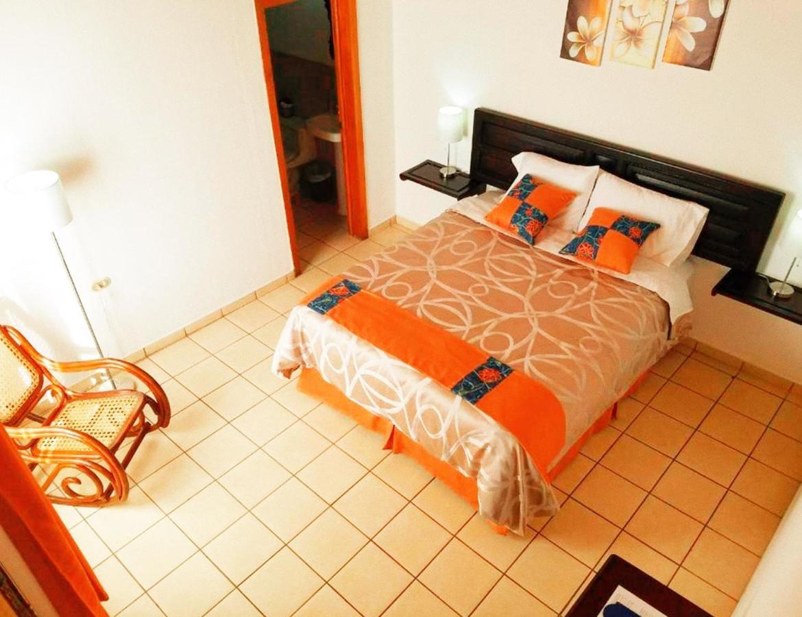 Hostal Las Puertas Santa Ana Zewnętrze zdjęcie