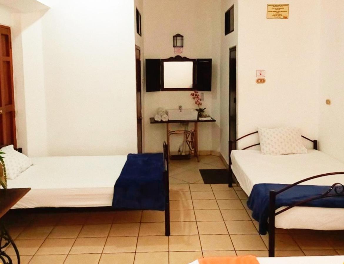 Hostal Las Puertas Santa Ana Zewnętrze zdjęcie