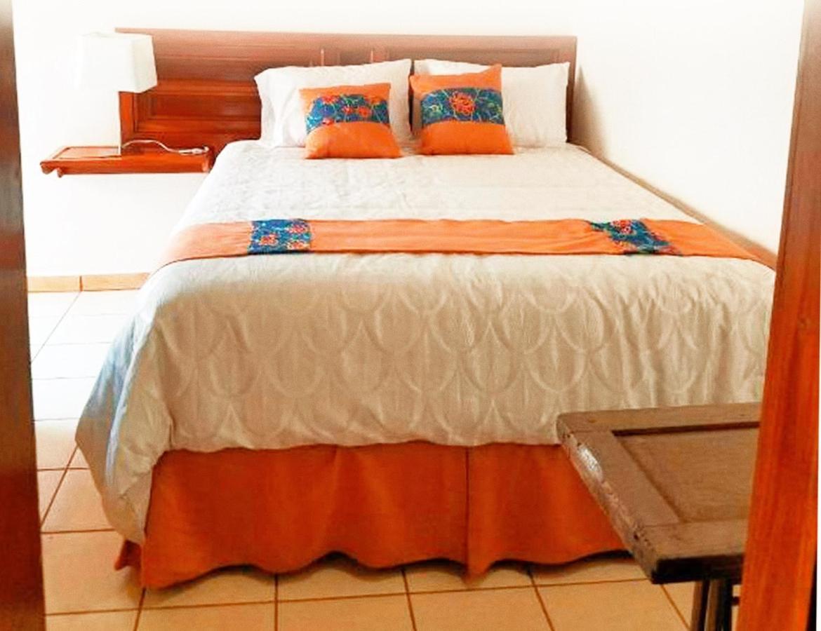 Hostal Las Puertas Santa Ana Zewnętrze zdjęcie