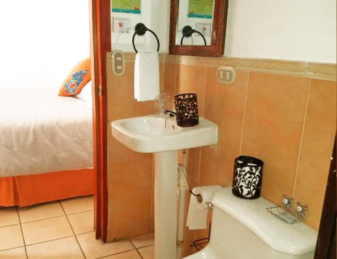 Hostal Las Puertas Santa Ana Zewnętrze zdjęcie
