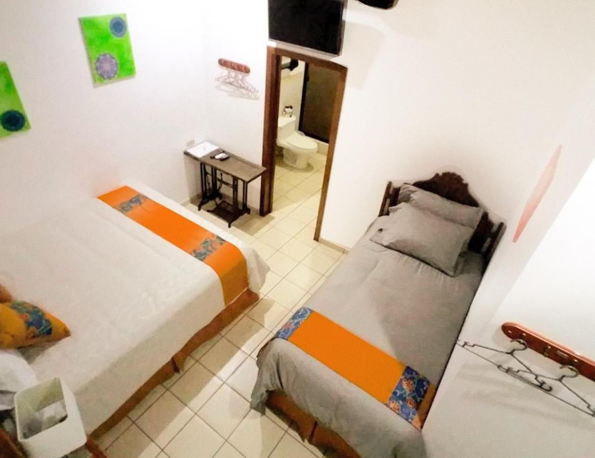 Hostal Las Puertas Santa Ana Zewnętrze zdjęcie