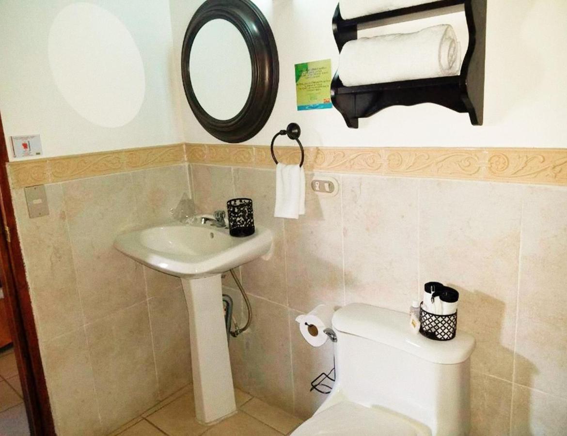 Hostal Las Puertas Santa Ana Zewnętrze zdjęcie