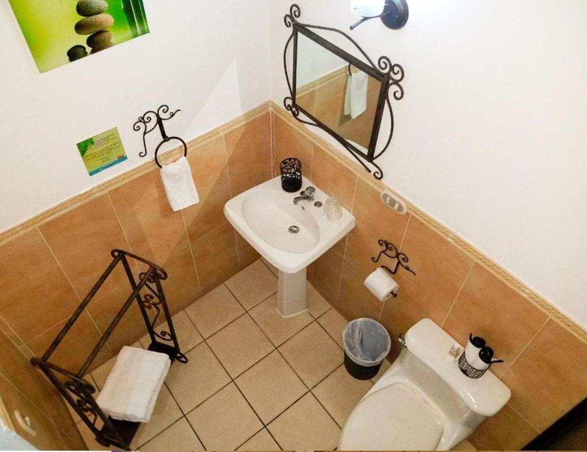 Hostal Las Puertas Santa Ana Zewnętrze zdjęcie