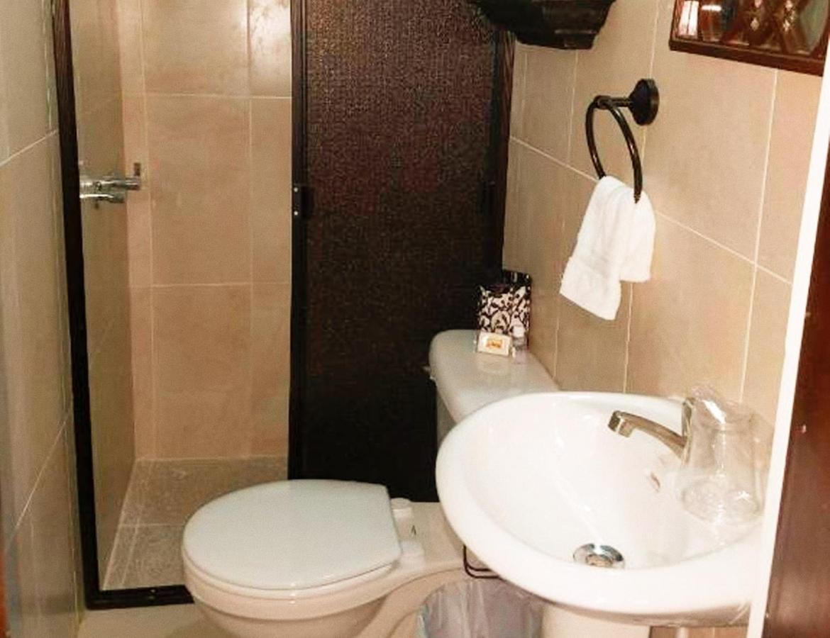 Hostal Las Puertas Santa Ana Zewnętrze zdjęcie